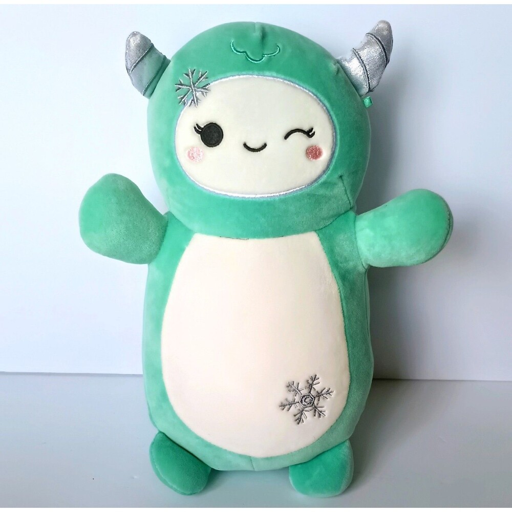 Squishmallow Yollie the Yeti 10” Hug Mee Green Snowflake Christmas 2023